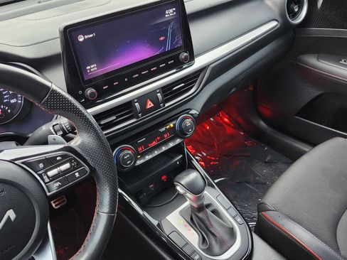 Used 2022 Kia Forte GT w/ GT Technology Package image 30