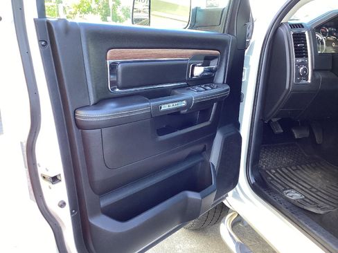 Used 2018 RAM 2500 Laramie AWD/4WD image 9
