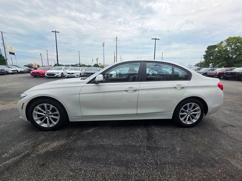 Used 2017 BMW 320i xDrive Sedan AWD/4WD image 28