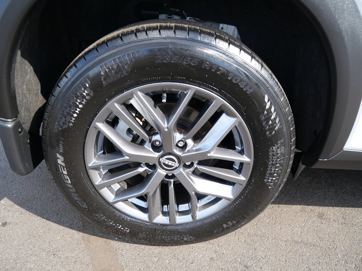 Used 2023 Nissan Rogue S AWD/4WD image 36