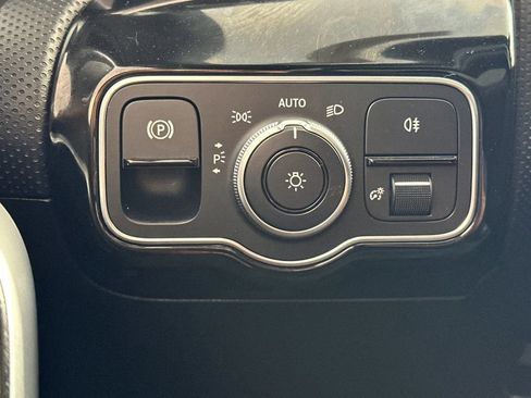 Certified 2019 Mercedes-Benz A 220 image 29