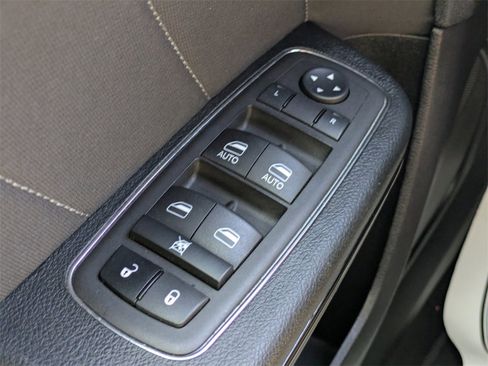 Used 2023 Dodge Charger R/T w/ Blacktop Package image 25