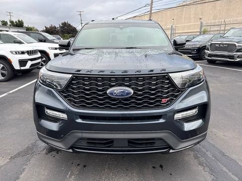 Used 2022 Ford Explorer ST w/ Equipment Group 401A AWD/4WD image 2