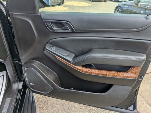 Used 2017 Chevrolet Suburban Premier image 50