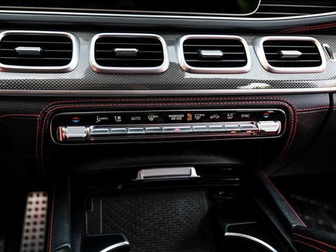 Used 2023 Mercedes-Benz GLE 53 AMG 4MATIC Coupe image 29