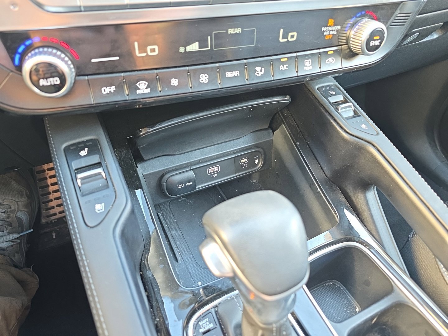 Used 2024 Kia Telluride SX Prestige AWD/4WD image 18