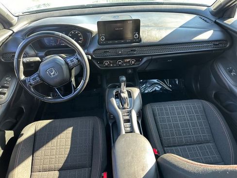 Used 2025 Honda HR-V Sport image 17