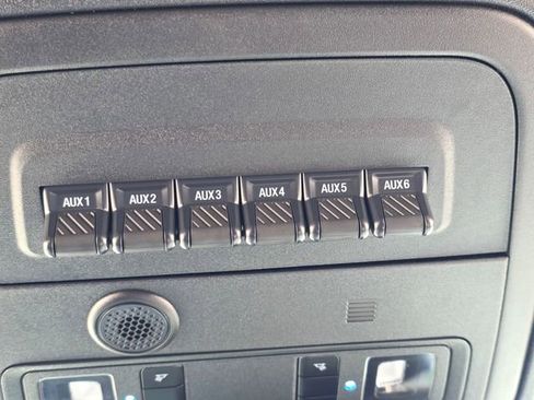 Used 2023 Ford Bronco Wildtrak AWD/4WD image 18