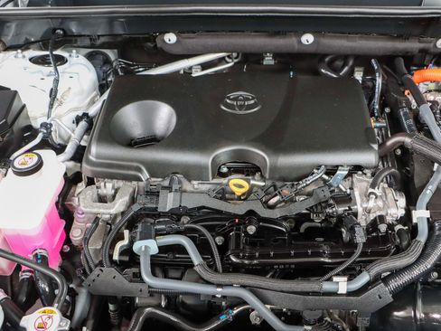 Used 2022 Toyota RAV4 XSE AWD/4WD image 31