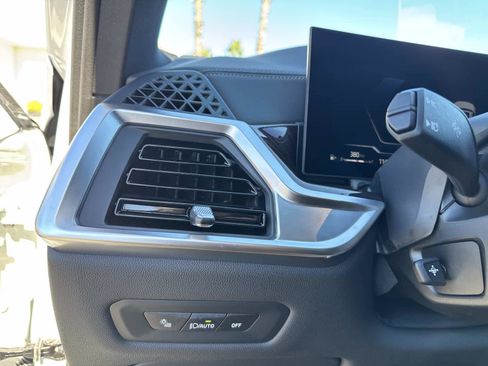 New 2026 BMW X5 sDrive40i w/ Climate Comfort Package image 33