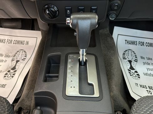 Used 2012 Nissan Xterra PRO-4X AWD/4WD image 23