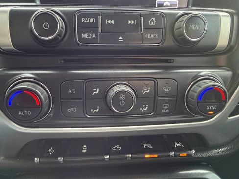 Used 2018 GMC Sierra 1500 SLT image 46