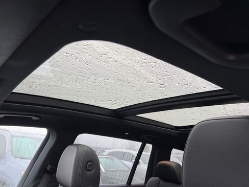 Used 2022 Mercedes-Benz GLS 450 4MATIC image 33