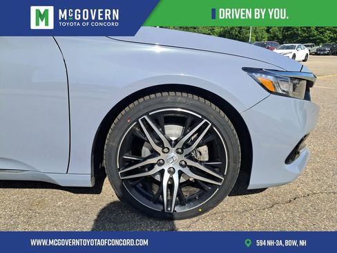 Used 2022 Honda Accord Touring image 12
