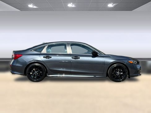 Used 2023 Honda Civic Sport image 7