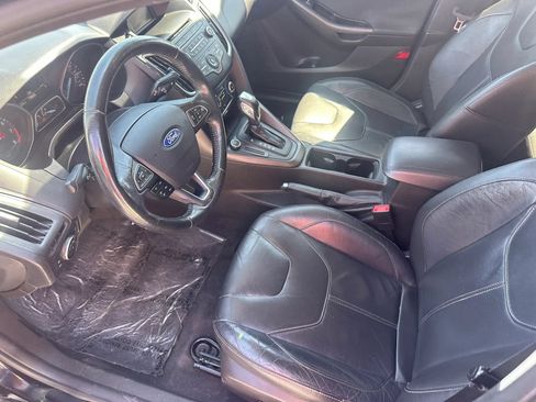 Used 2016 Ford Focus SE w/ Equipment Group 201A FWD image 39