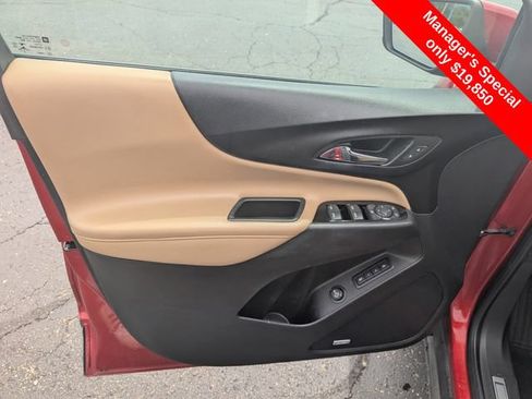 Used 2023 Chevrolet Equinox Premier AWD/4WD image 14