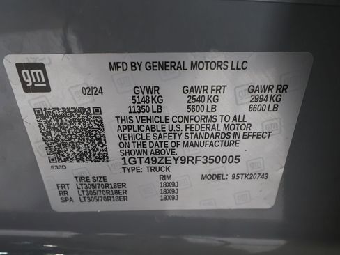 Used 2024 GMC Sierra 2500 AT4X AWD/4WD image 35