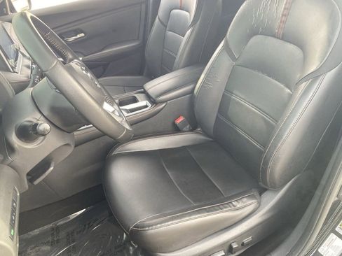 Used 2023 Nissan Sentra SR w/ SR Premium Package image 21