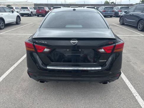 Used 2023 Nissan Altima 2.0 SR FWD image 4