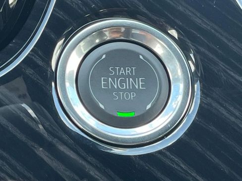 New 2025 Cadillac XT6 Premium Luxury w/ Technology Package image 33