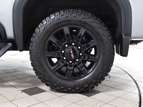 Used 2024 GMC Sierra 2500 AT4 w/ AT4 Preferred Package AWD/4WD image 31