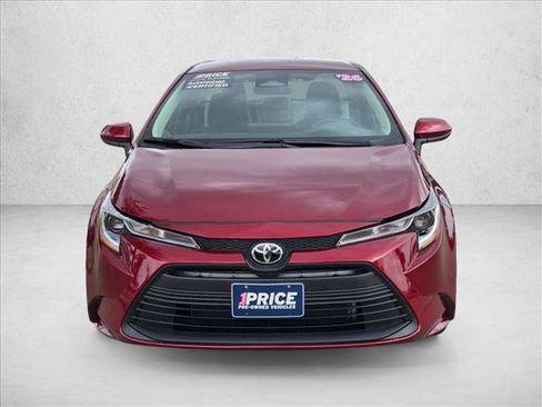 Used 2026 Toyota Corolla LE FWD image 2