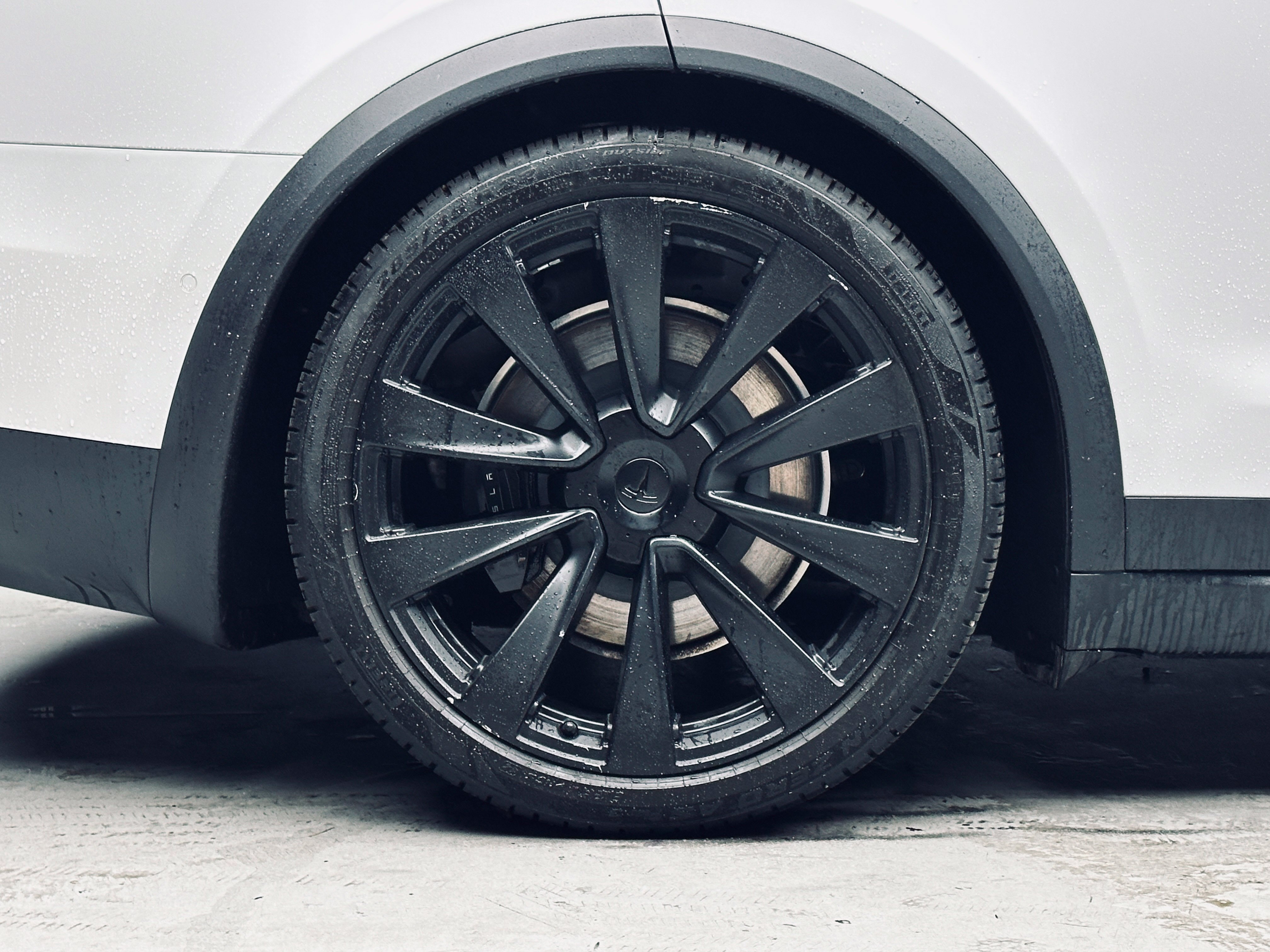 Used 2023 Tesla Model X AWD/4WD image 28