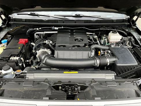 Used 2025 Nissan Frontier SV w/ SV Convenience Package RWD image 32
