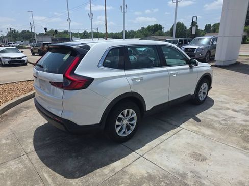 Used 2023 Honda CR-V LX image 5