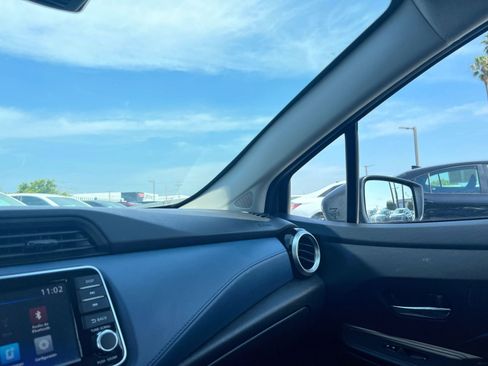 Used 2025 Nissan Versa SV image 35