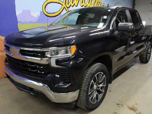 Used 2022 Chevrolet Silverado 1500 LT w/ All Star Edition Plus AWD/4WD image 8