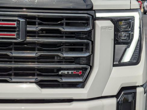 Used 2026 GMC Sierra 2500 AT4 w/ AT4 Premium Plus Package AWD/4WD image 10
