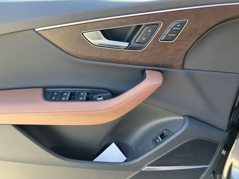 Used 2025 Audi Q7 2.0T Premium Plus w/ Premium Plus Package image 14