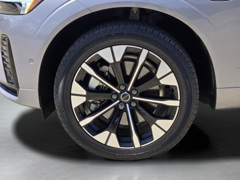 Certified 2026 Volvo XC60 T8 Plus w/ Protection Package Premier AWD/4WD image 36