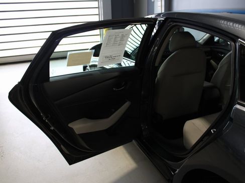 Certified 2023 Honda Accord EX image 19