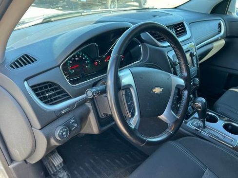 Used 2015 Chevrolet Traverse LT w/ Style and Technology Package AWD/4WD image 15