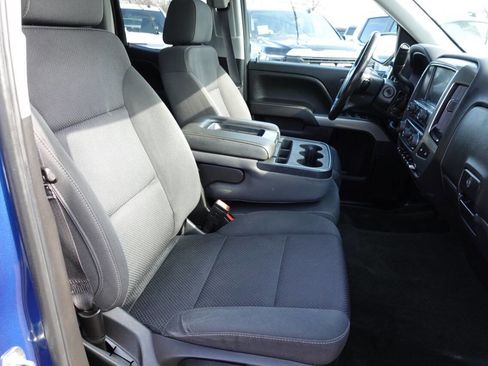 Used 2018 Chevrolet Silverado 1500 LT w/ All Star Edition image 33