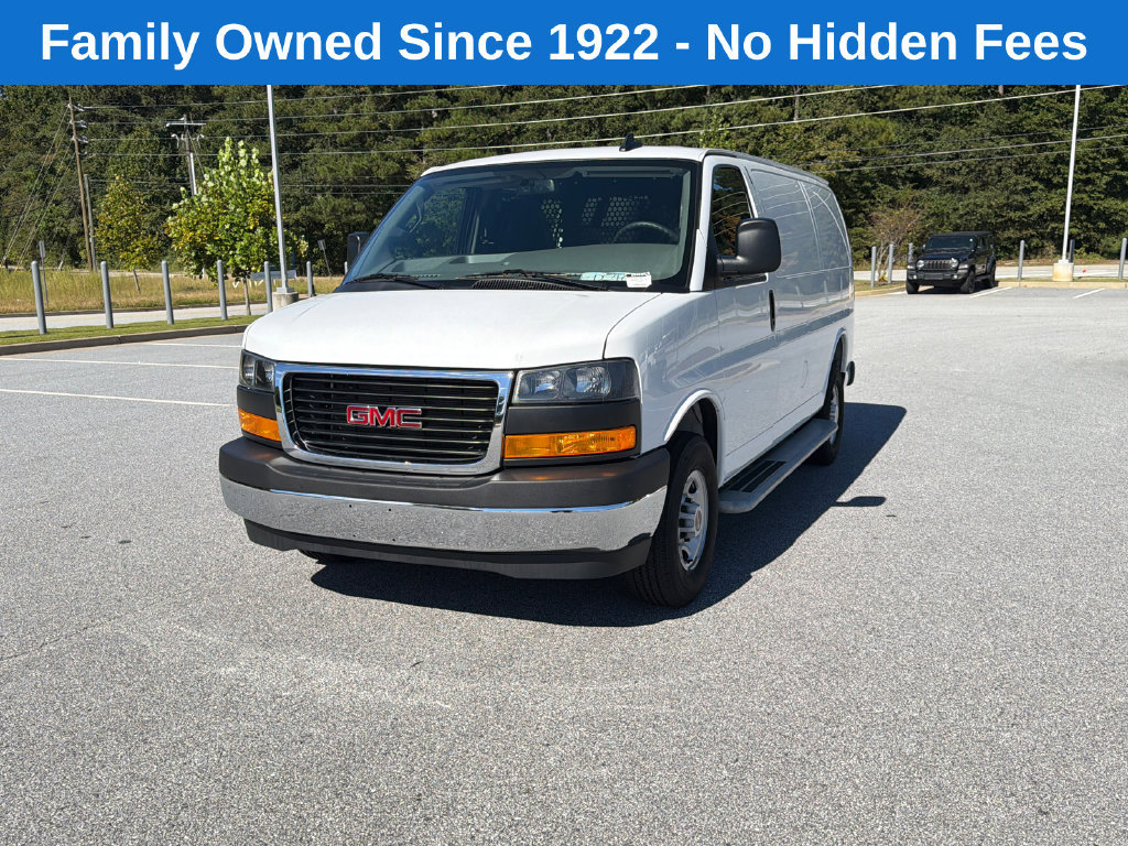 Used 2025 GMC Savana 2500 w/ Driver Convenience Package RWD image 3