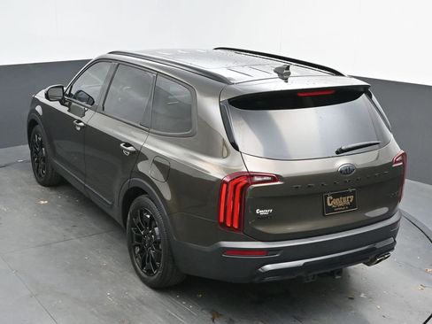 Used 2021 Kia Telluride SX w/ SX Prestige Package image 40