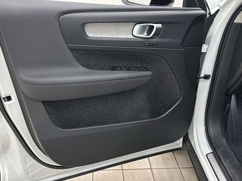 New 2026 Volvo XC40 B5 Plus w/ Protection Package Premier image 21