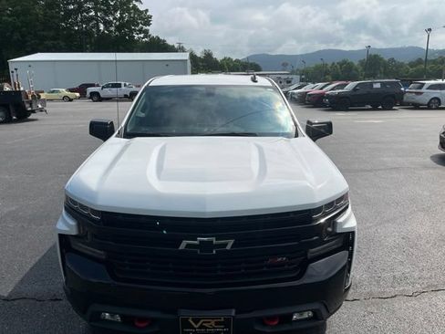 Used 2022 Chevrolet Silverado 1500 LT Trail Boss w/ Bed Protection Package AWD/4WD image 4