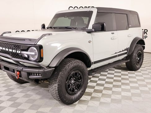 Used 2021 Ford Bronco Wildtrak image 12