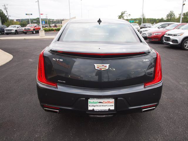 Used 2018 Cadillac XTS Luxury AWD/4WD image 2