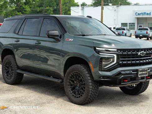 New 2026 Chevrolet Tahoe Z71 w/ Sun And Tow Package AWD/4WD image 4