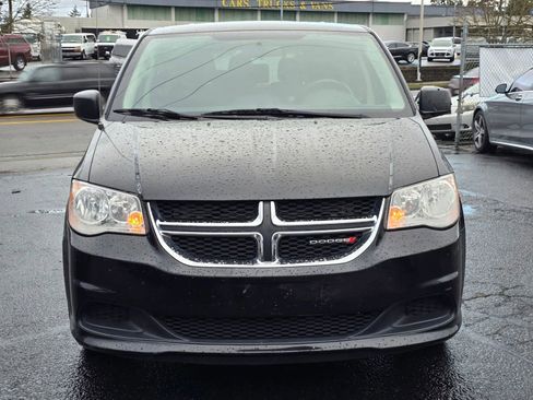 Used 2018 Dodge Grand Caravan SE image 8