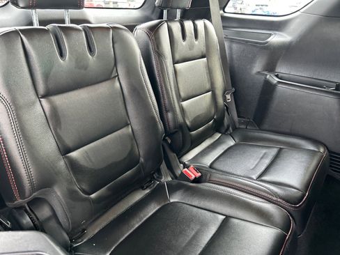 Used 2016 Ford Explorer Sport image 23