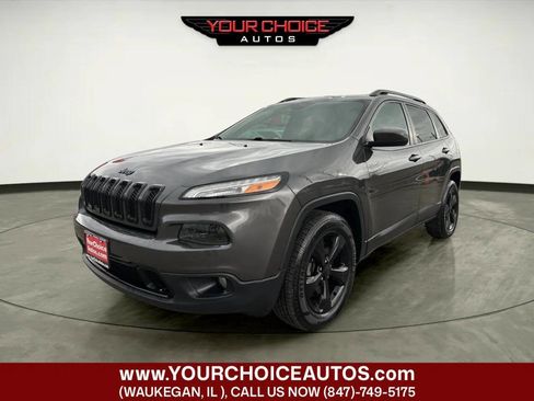 Used 2016 Jeep Cherokee Latitude image 1