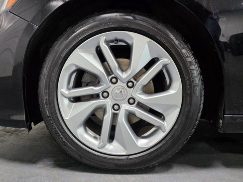 Used 2020 Honda Accord LX image 5