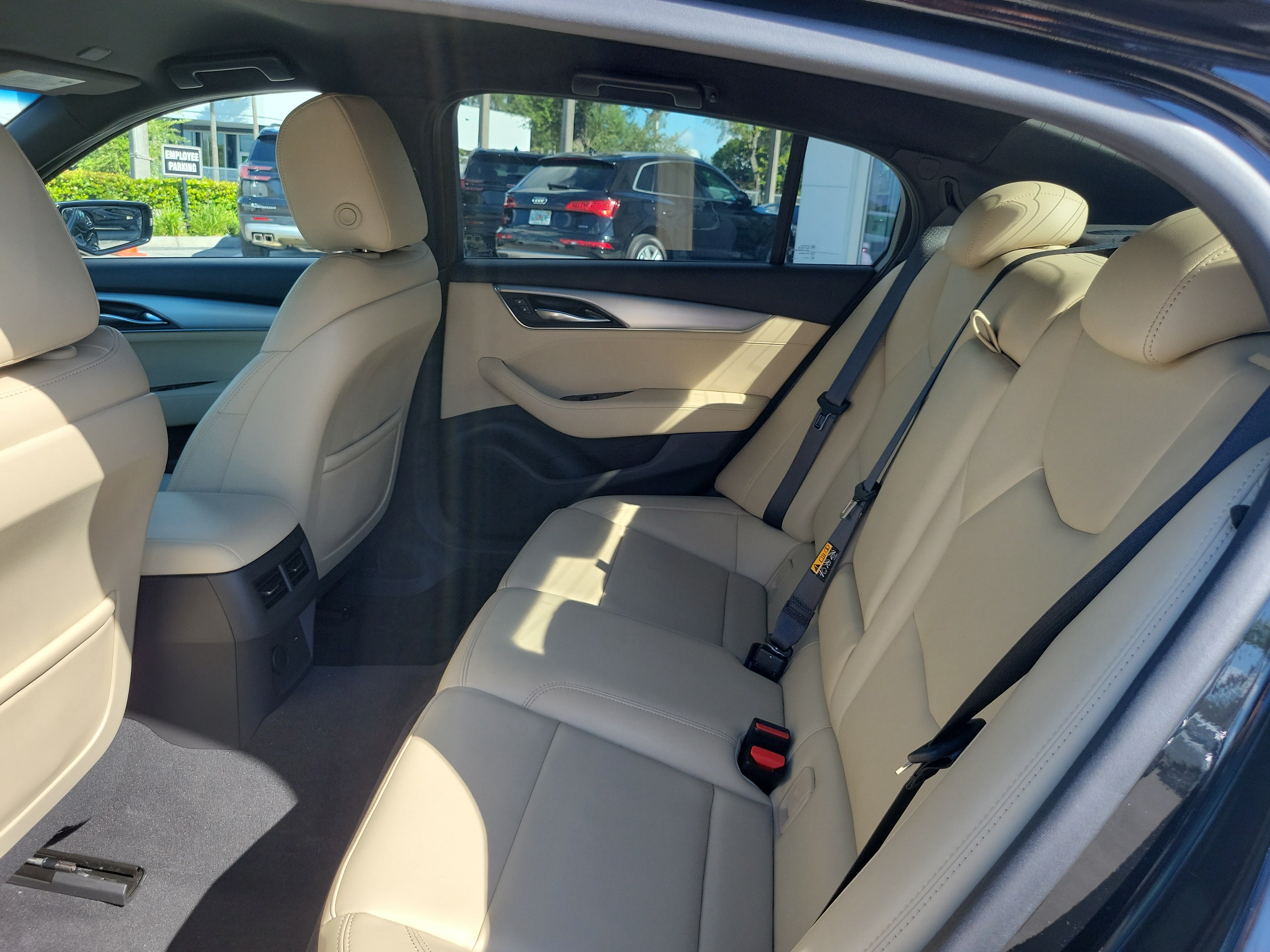 Used 2024 Cadillac CT5 Luxury RWD image 13